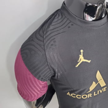 Camisa Paris Saint-Germain 21/22 Treino Versão Jogador - Preto e roxo