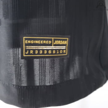 Camisa Paris Saint-Germain 21/22 Treino Versão Jogador - Preto e roxo