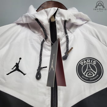 Jaqueta Corta-Vento Paris Saint-Germain 21/22 - Preto e branco