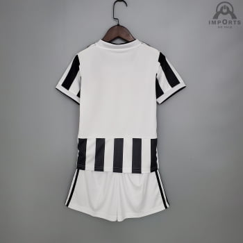 Kit Infantil Juventus I 21/22 + Personalização Grátis
