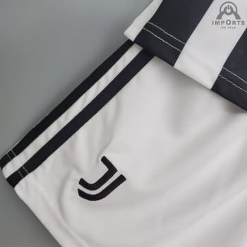 Kit Infantil Juventus I 21/22 + Personalização Grátis