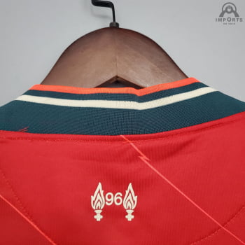 Kit Infantil Liverpool I 21/22 + Personalização Grátis