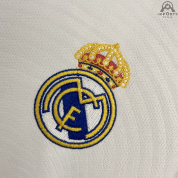 Kit Infantil Real Madrid I 21/22 + Personalização Grátis Kit Infantil Real Madrid I 21/22 + Personalização Grátis